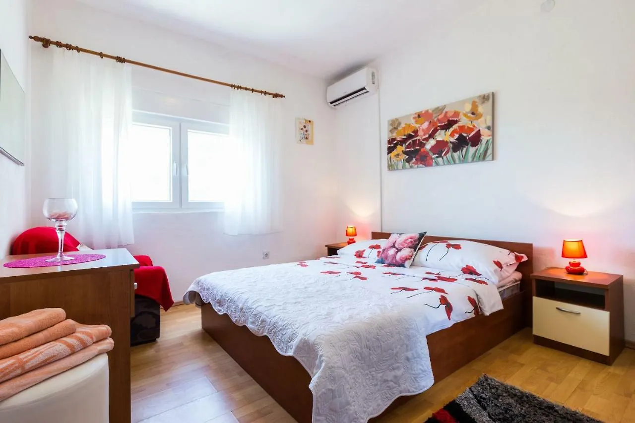 Holiday Home Flora Zadar