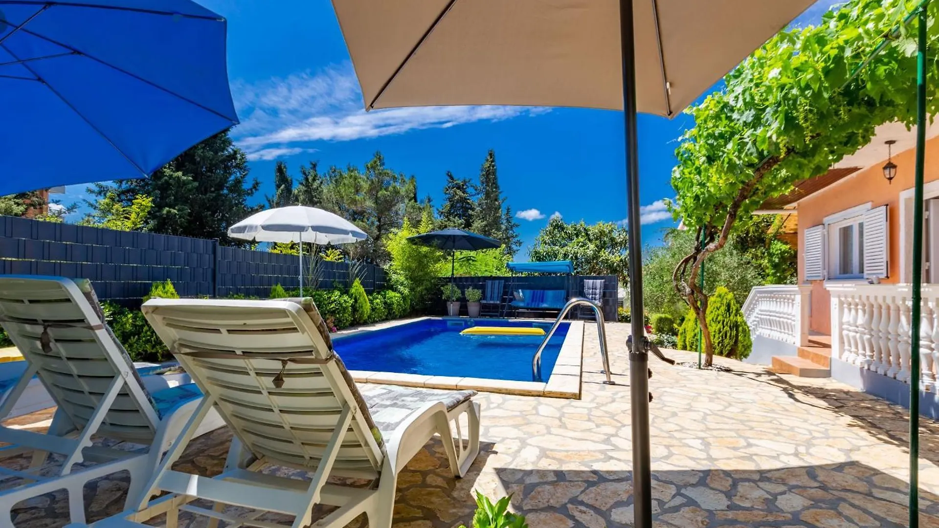Holiday Home Flora Zadar 0*,  Croatia