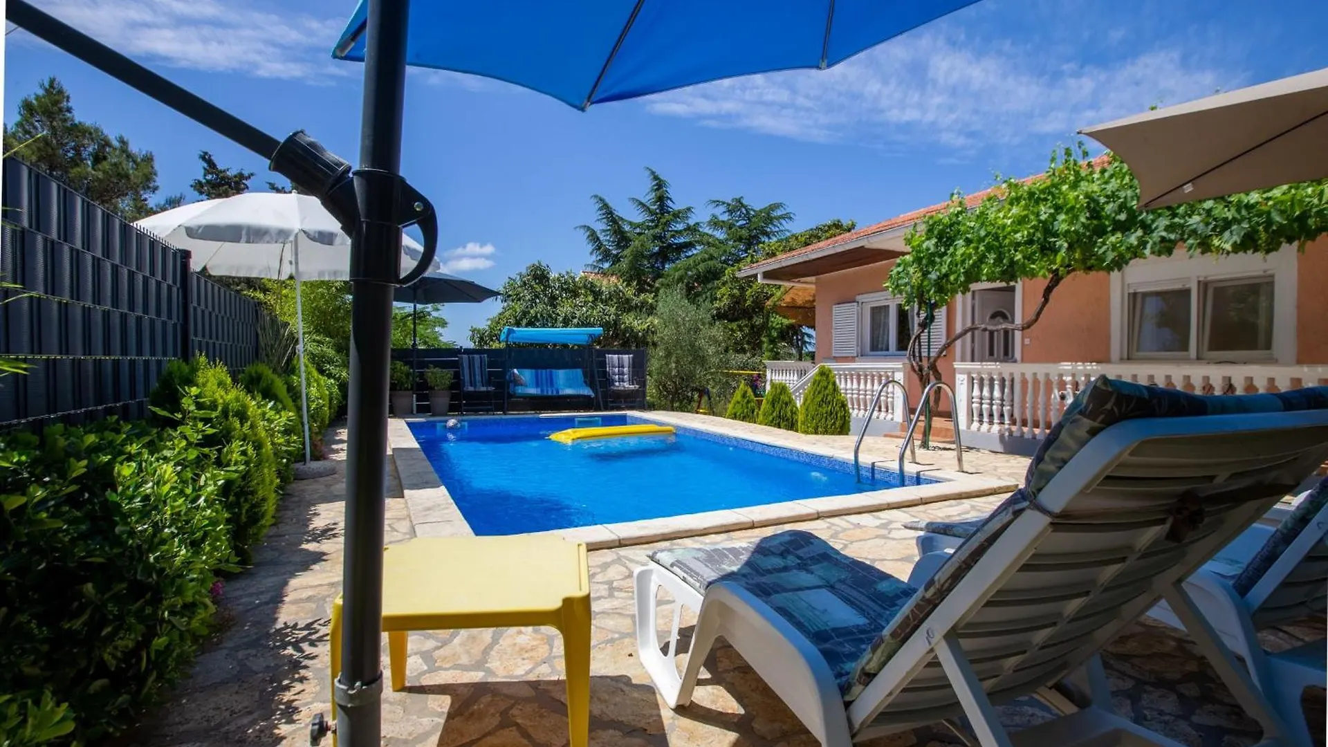 Holiday Home Flora Zadar