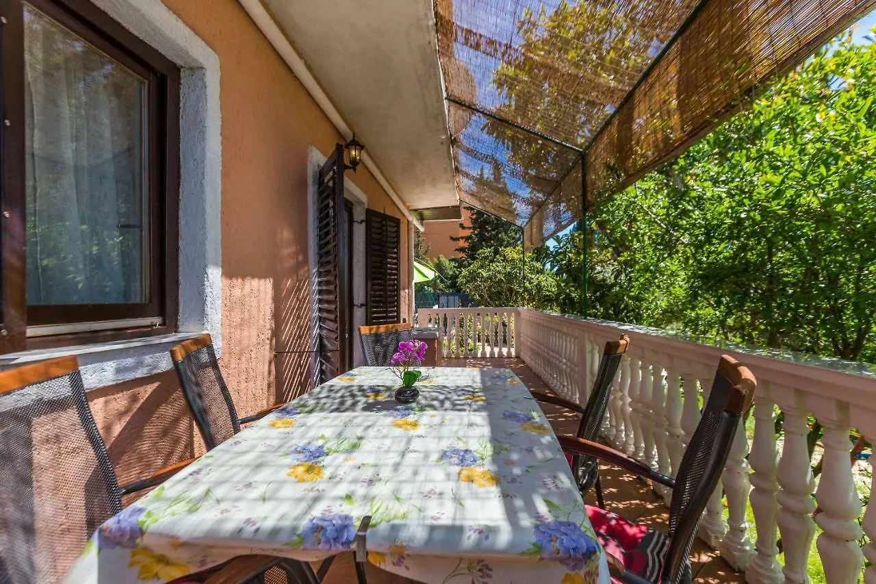 Holiday Home Flora Zadar 0*,